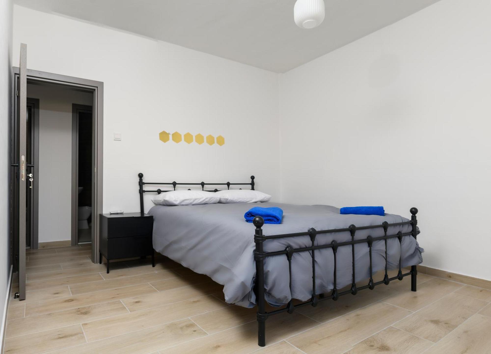 Ollies 3 Bedroom Apartment
