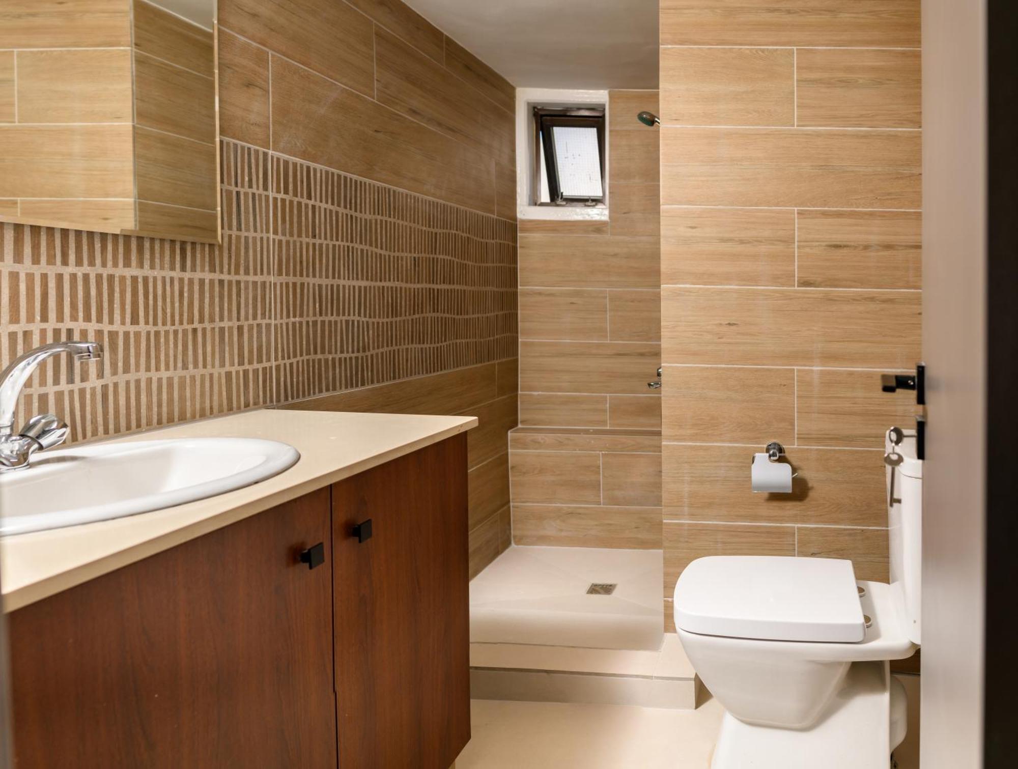 Ollies 3 Bedroom Apartment